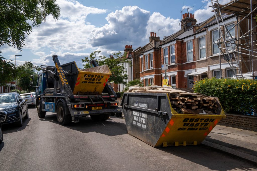 Skip Hire Wimbledon  Eco-Friendly Skip Hire Services - Skip It